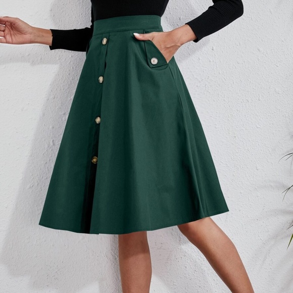 Classic Dark Green Button Detail Pocket Flared Midi Skirt - Picture 13 of 14